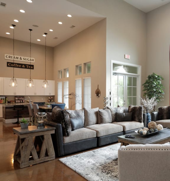 Kings Cove Apartments in Kingwood, TX